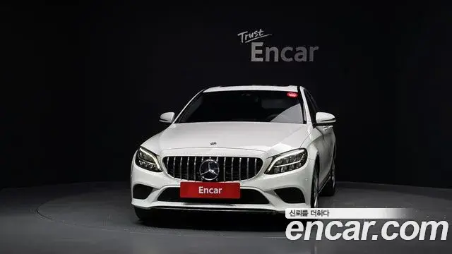 Mercedes-Benz C-Class 2019 — Фото 3/20