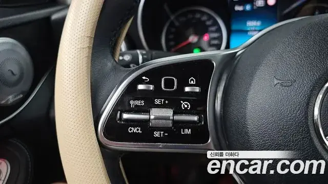 Mercedes-Benz C-Class 2019 — Фото 19/20