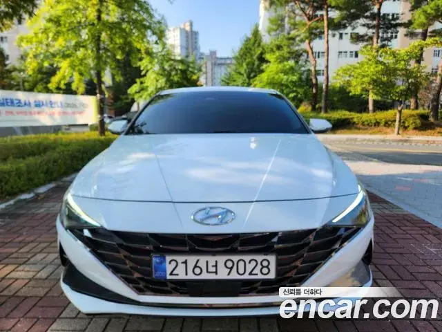 Hyundai Avante 2022 — Фото 1/19