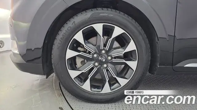 Kia Carnival 2021 — Фото 5/20