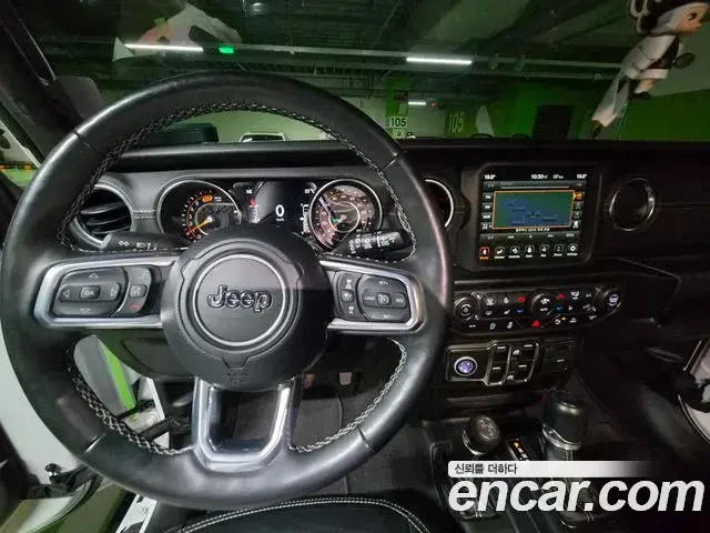 Jeep Wrangler 2022 — Фото 9/20