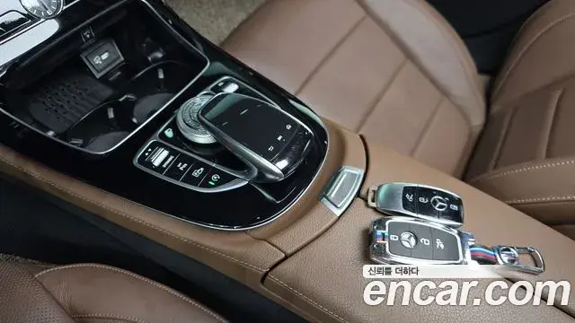 Mercedes-Benz E-Class 2020 — Фото 18/20