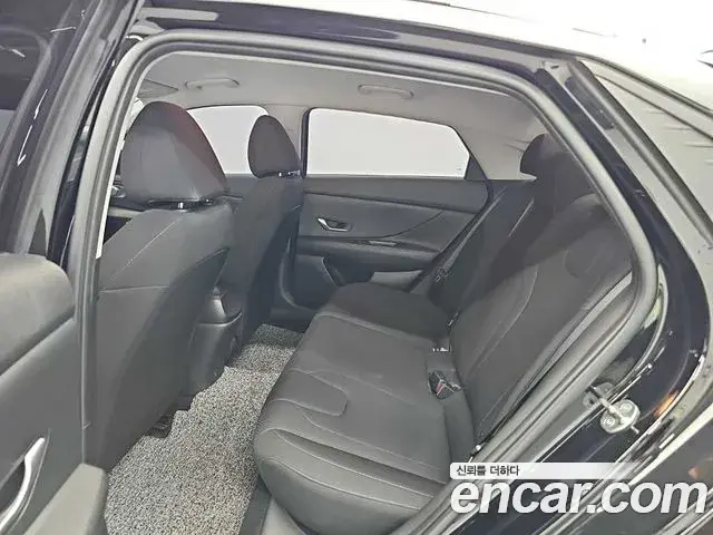 Hyundai Avante 2022 — Фото 10/17