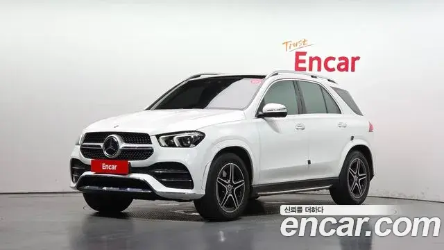 Mercedes-Benz GLE-Class 2021 — Фото 1/20