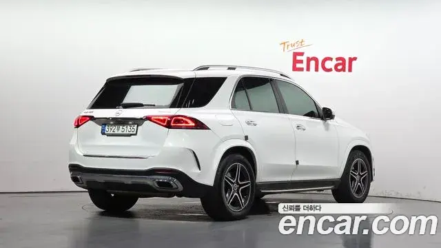 Mercedes-Benz GLE-Class 2021 — Фото 2/20