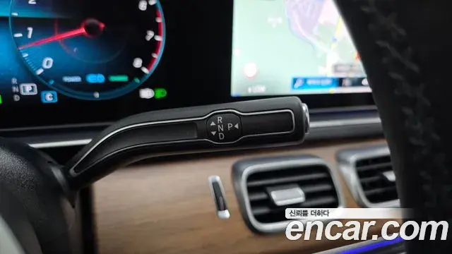 Mercedes-Benz GLE-Class 2021 — Фото 9/20