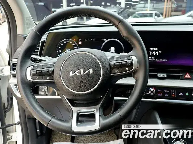 Kia Sportage 2022 — Фото 6/20