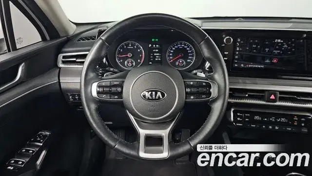 Kia K5 2021 — Фото 13/20