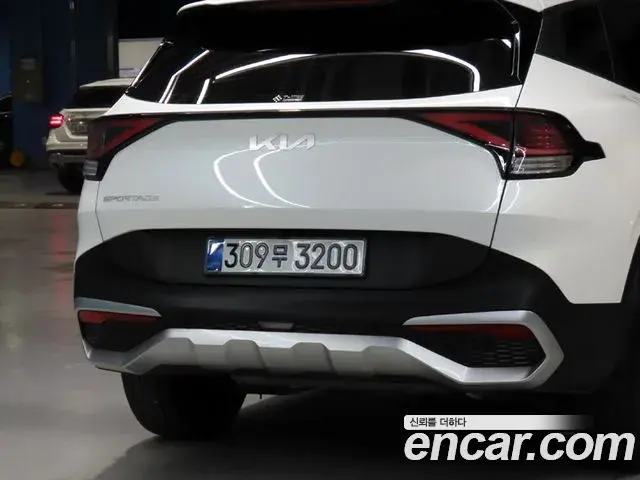 Kia Sportage 2022 — Фото 16/20