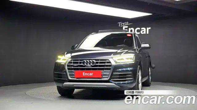Audi Q5 2020 — Фото 3/20