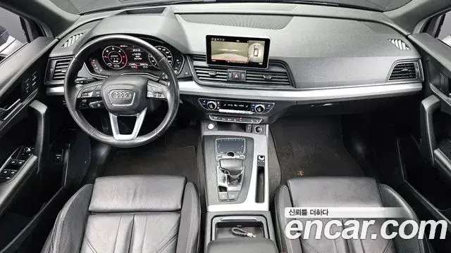 Audi Q5 2020 — Фото 7/20