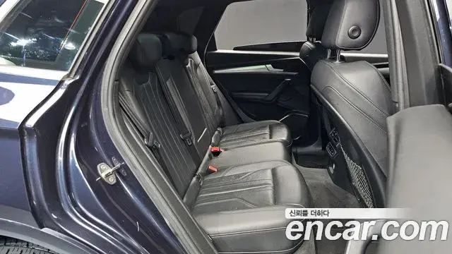 Audi Q5 2020 — Фото 11/20