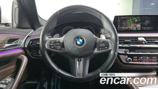 BMW 5 Series 2019 — Фото 13/20