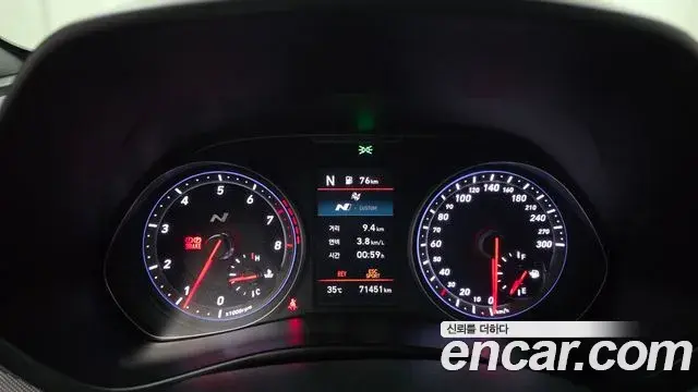 Hyundai Veloster 2019 — Фото 8/20