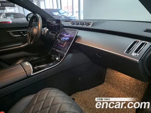 Mercedes-Benz S-Class 2023 — Фото 8/18