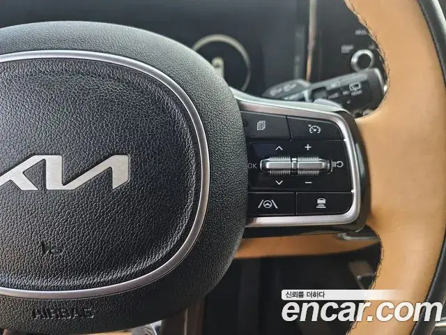 Kia Sorento 2022 — Фото 8/20