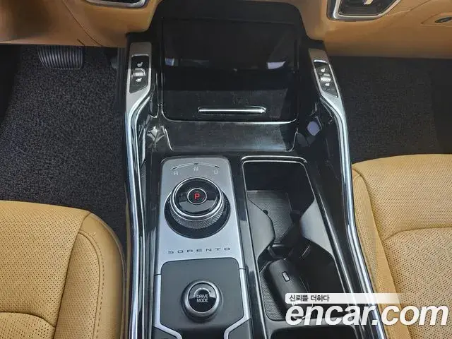 Kia Sorento 2022 — Фото 11/20