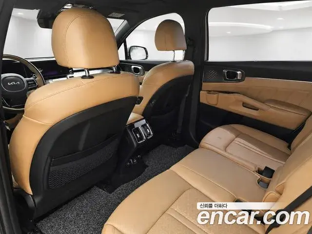 Kia Sorento 2022 — Фото 16/20