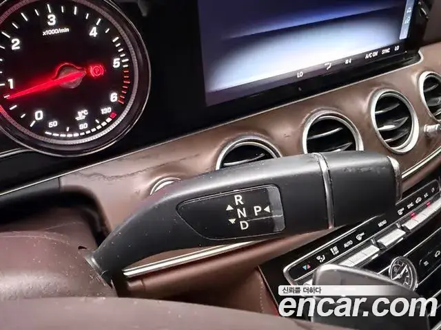 Mercedes-Benz E-Class 2018 — Фото 7/20