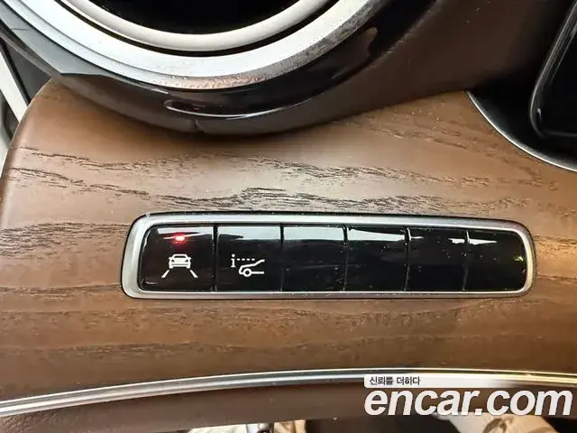 Mercedes-Benz E-Class 2018 — Фото 16/20
