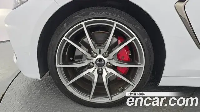 Genesis G70 2018 — Şəkil 12/36