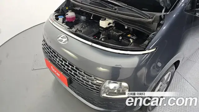 Hyundai Staria 2023 — Фото 5/20