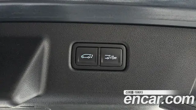 Hyundai Staria 2023 — Фото 19/20