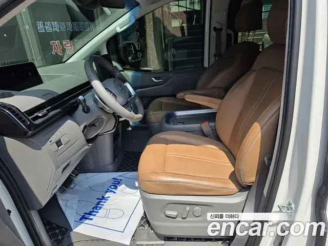 Hyundai Staria 2022 — Фото 7/20