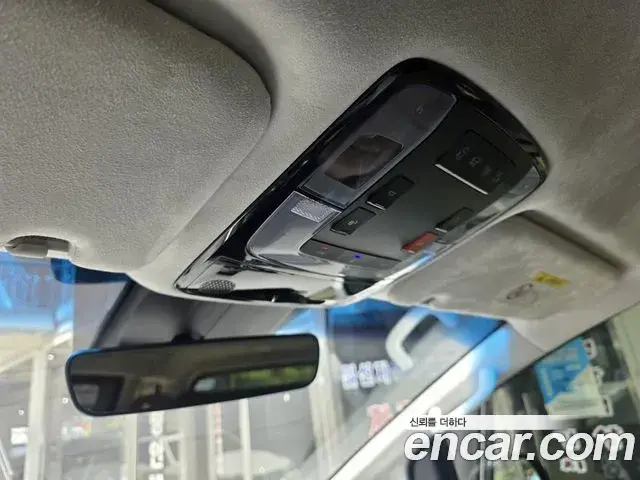 Hyundai Staria 2022 — Фото 15/20