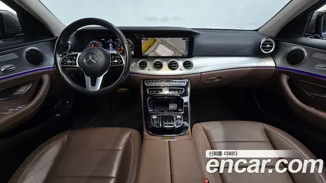 Mercedes-Benz E-Class 2019 — Фото 7/20