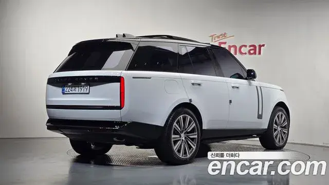 Land Rover Range Rover 2025 — Фото 2/20