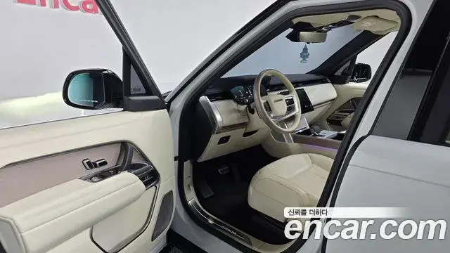 Land Rover Range Rover 2025 — Фото 10/20