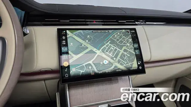 Land Rover Range Rover 2025 — Фото 13/20