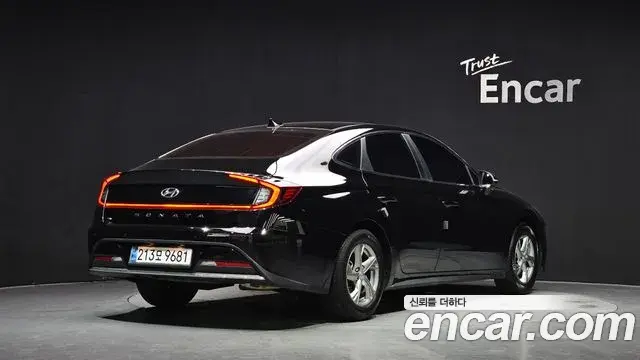 Hyundai Sonata 2023 — Фото 2/20