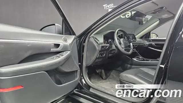 Hyundai Sonata 2023 — Фото 10/20
