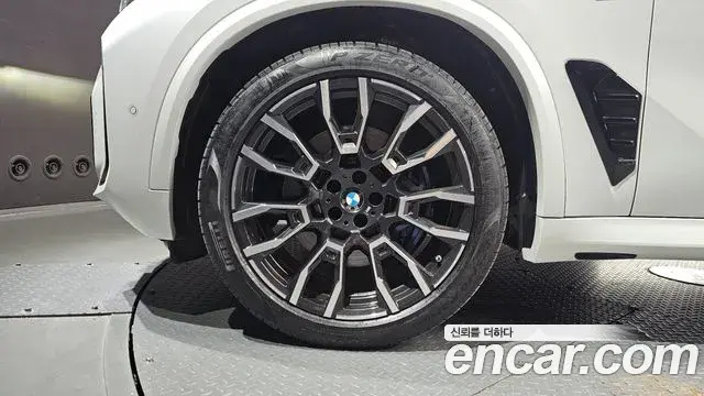 BMW X5 2025 — Фото 4/20