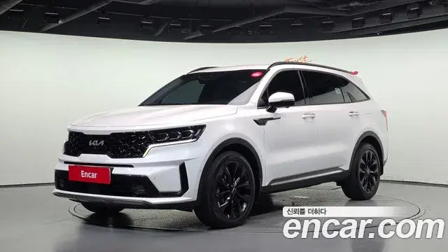 Kia Sorento 2022 — Фото 1/20