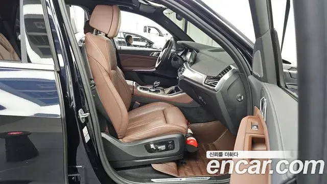 BMW X5 2022 — Фото 11/20