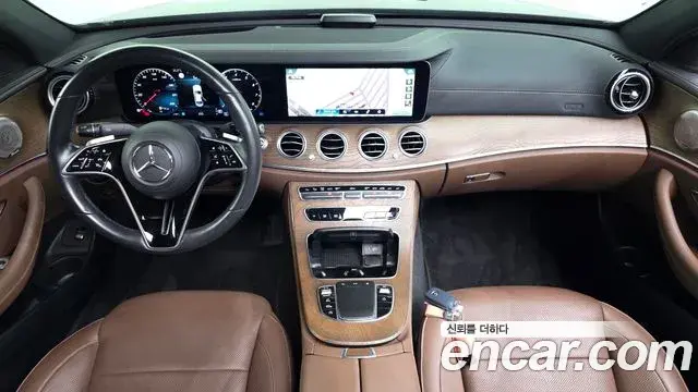 Mercedes-Benz E-Class 2021 — Фото 7/20