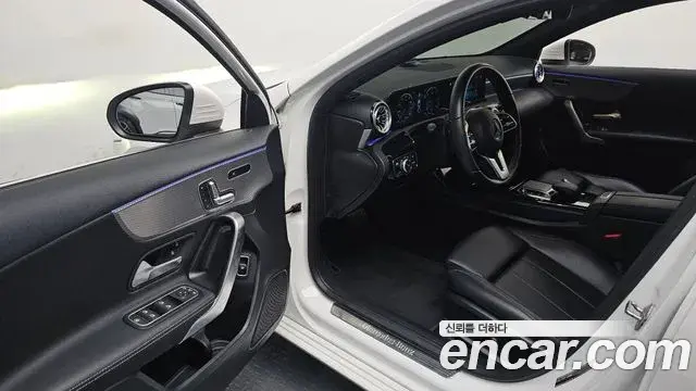 Mercedes-Benz A-Class 2021 — Фото 10/20