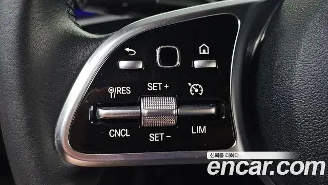 Mercedes-Benz A-Class 2021 — Фото 13/20