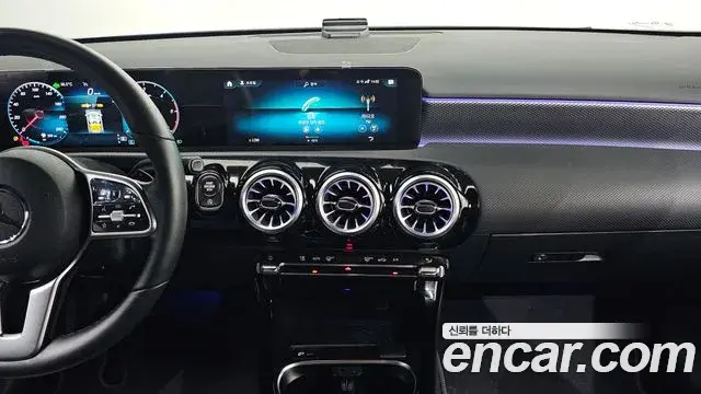 Mercedes-Benz A-Class 2021 — Фото 14/20