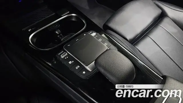 Mercedes-Benz A-Class 2021 — Фото 17/20