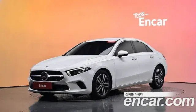 Mercedes-Benz A-Class 2021 — Фото 1/20