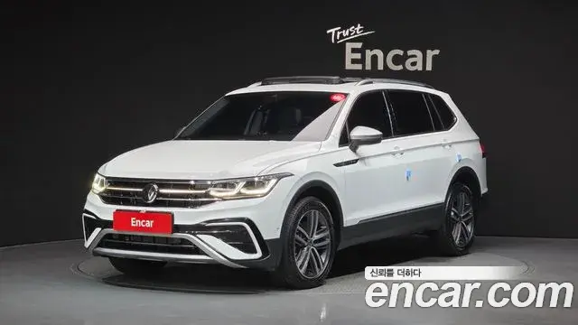 Volkswagen Tiguan Allspace 2024 — Фото 1/20