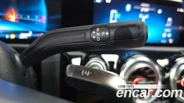 Mercedes-Benz A-Class 2025 — Фото 9/20