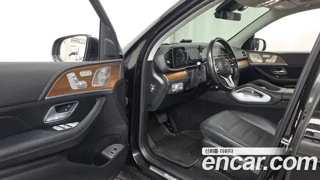 Mercedes-Benz GLE-Class 2021 — Фото 10/20