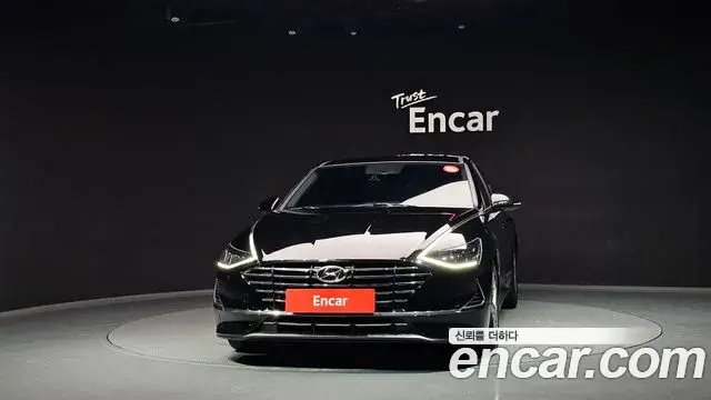 Hyundai Sonata 2021 — Фото 3/20