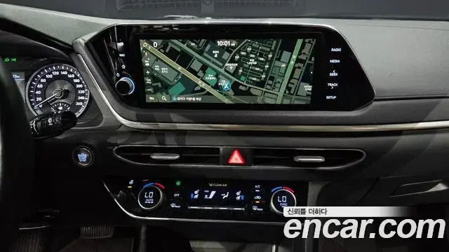 Hyundai Sonata 2021 — Фото 14/20