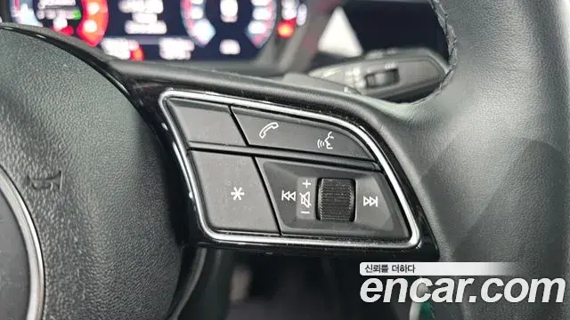 Audi A3 2023 — Фото 18/20